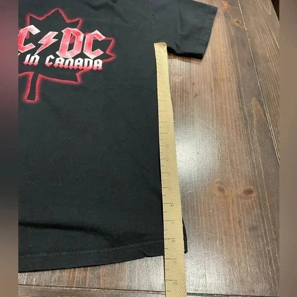 AC/DC 08’ Toronto Black Ice Tour Concert T-Shirt - Picture 7 of 7